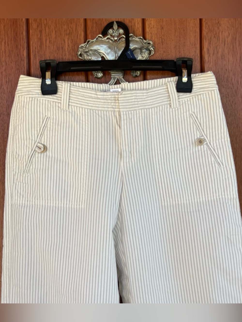 Women’s Gap Pants - Picture 2 of 9